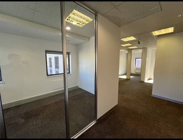 222M² OFFICE TO LET IN CENTURY CITY